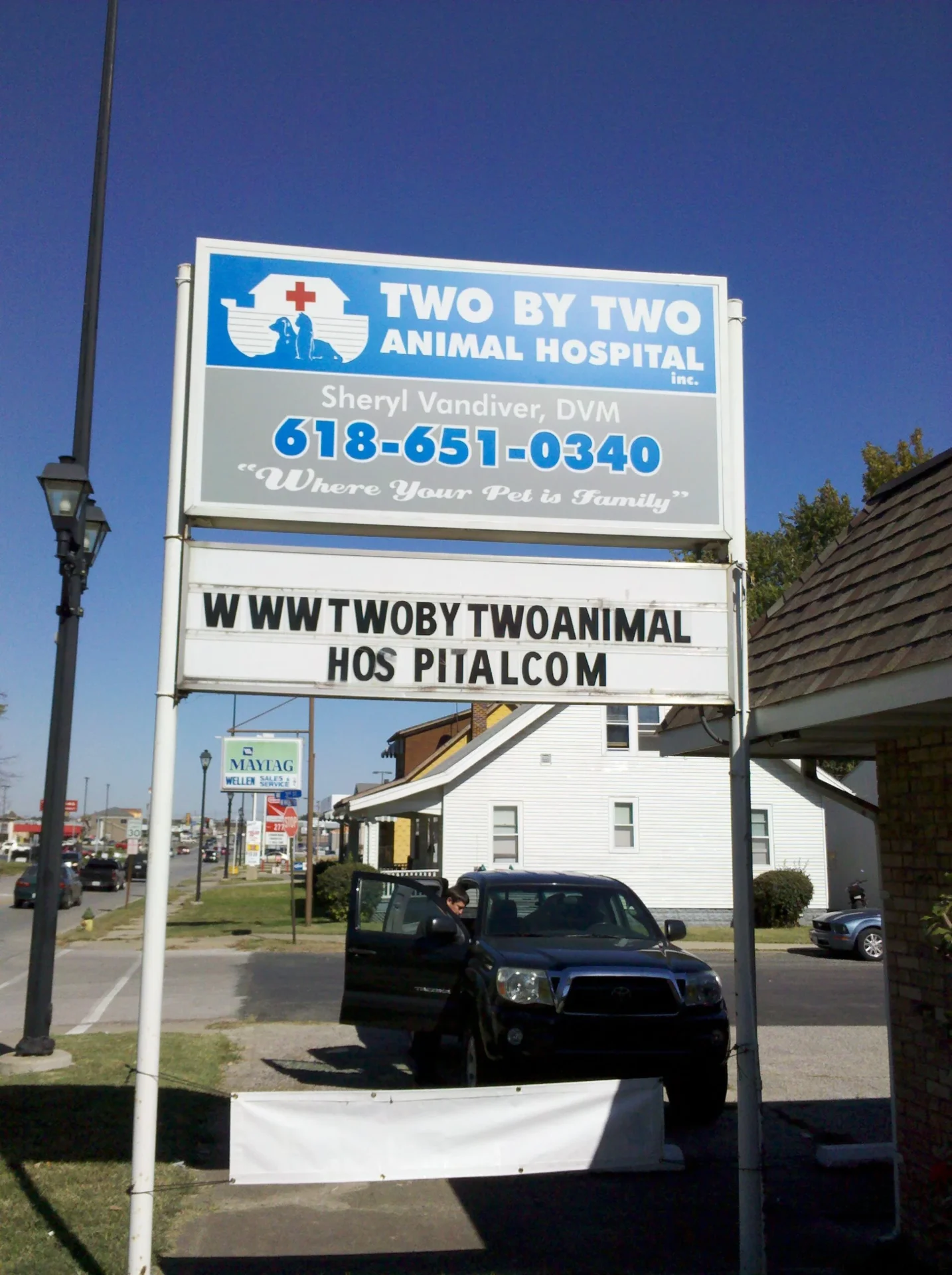 Two By Two Animal Hospital